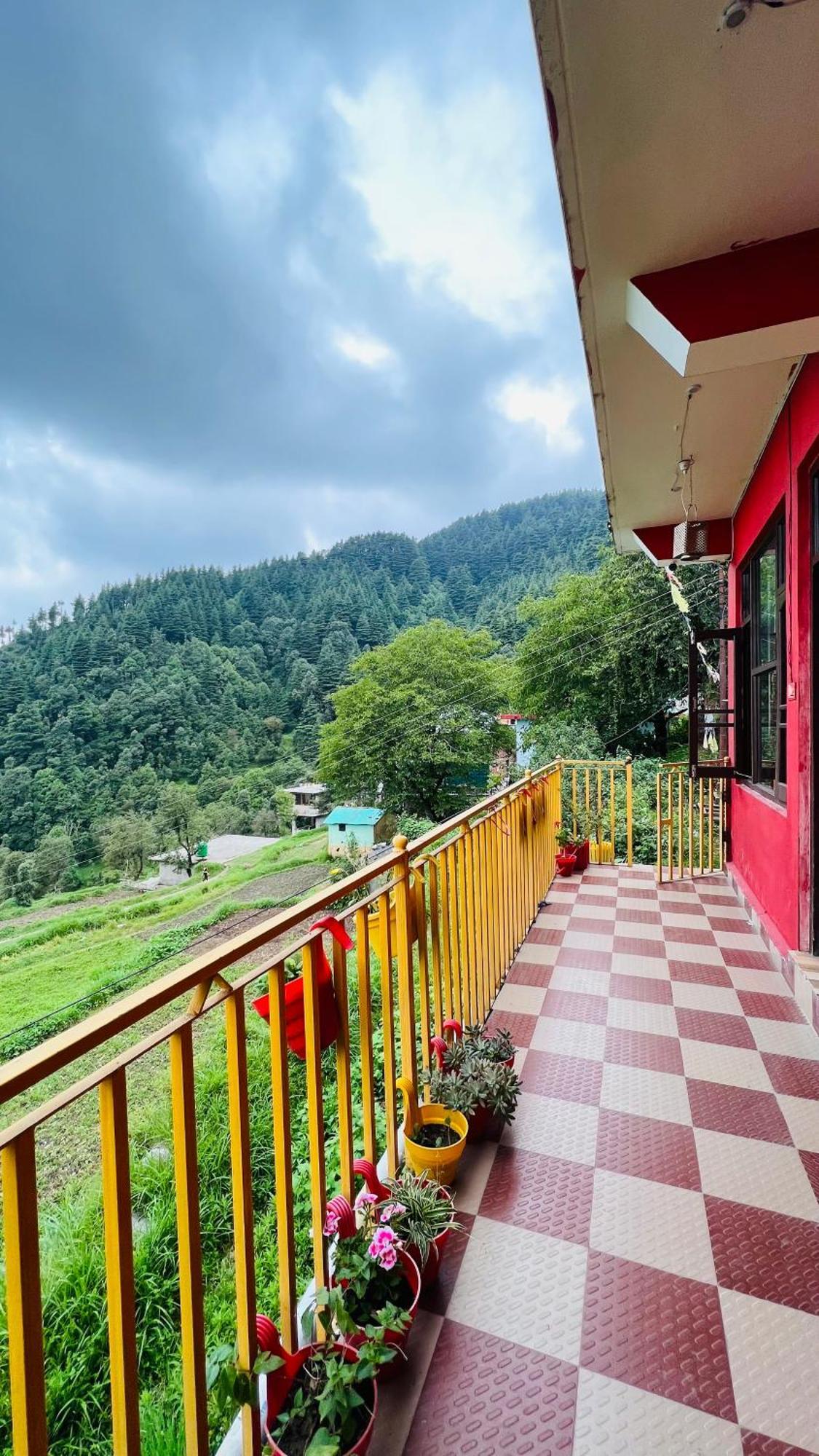 Mitra Hostel Dharmkot McLeod Ganj Exterior photo