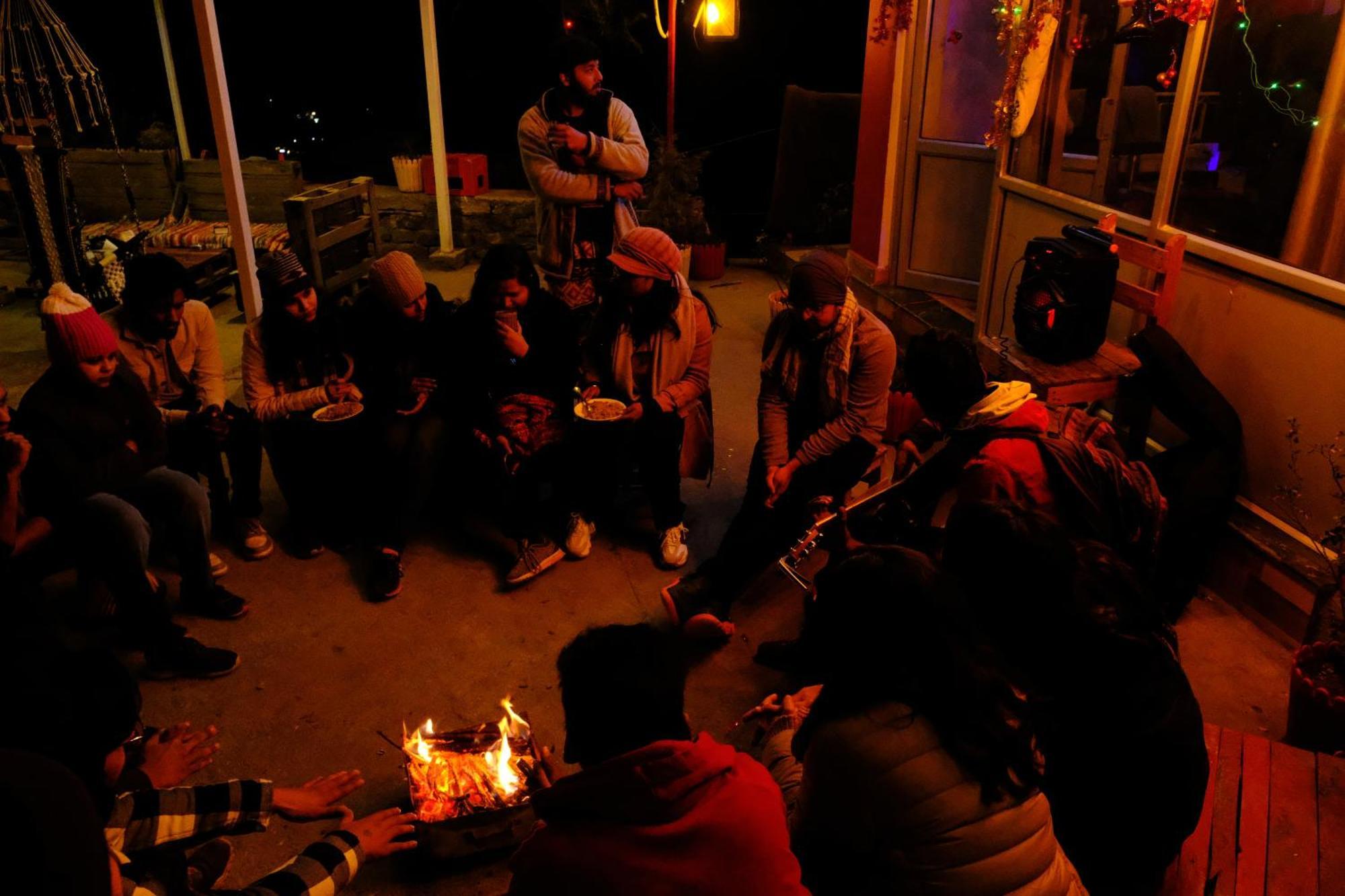 Mitra Hostel Dharmkot McLeod Ganj Exterior photo